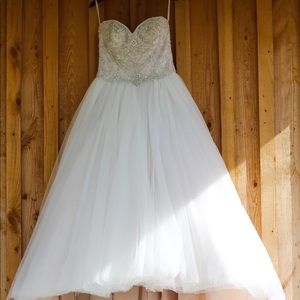 Sophia Tolli Y21663 Novella wedding dress.